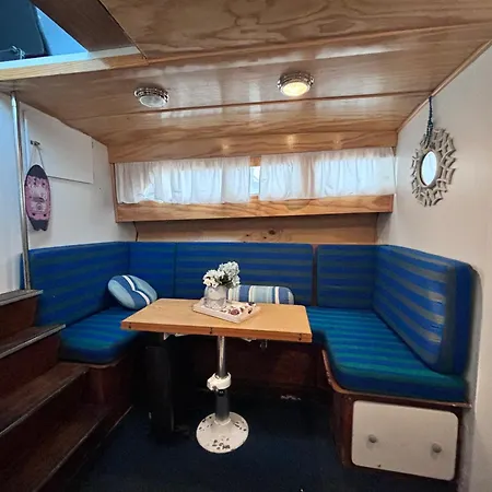 Bateau-hôtel Wonderful Boat For Families And Friends