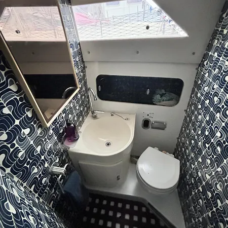 Wonderful Boat Experience For Families And Friends ספינת מלון *